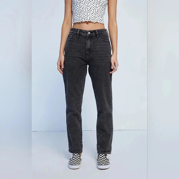 PacSun Mom Jean, Color Beverly Wash Size 28 - Picture 1 of 16